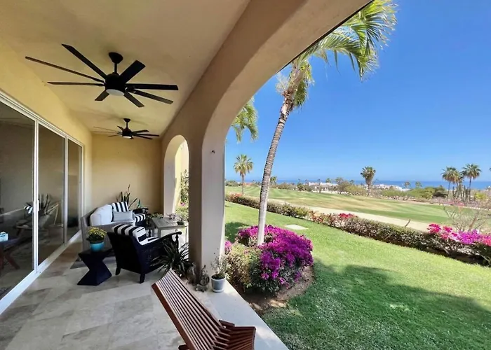 Spacious Living, Overlooks Golfcourse & Ocean Holiday home San Jose del Cabo