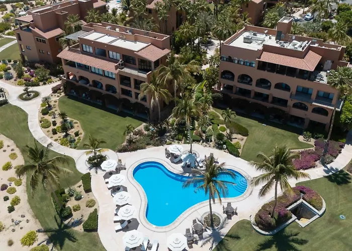 Spacious Living, Overlooks Golfcourse & Ocean